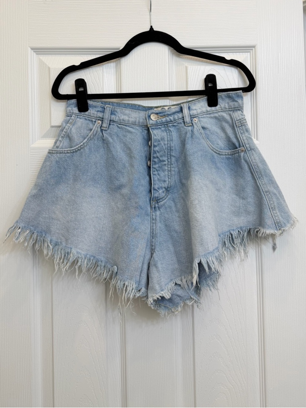 Free People We The Free Light Wash Frayed Hem Wide Leg Cutoff Denim Shorts - Picture 7 of 9